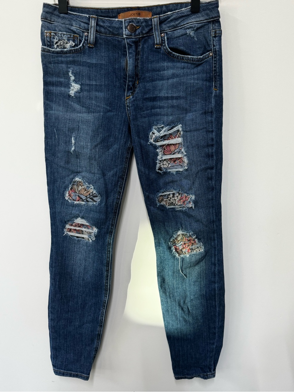 Joe's Jeans air 28 skinny mid rise distressed with floral patches SO cute!